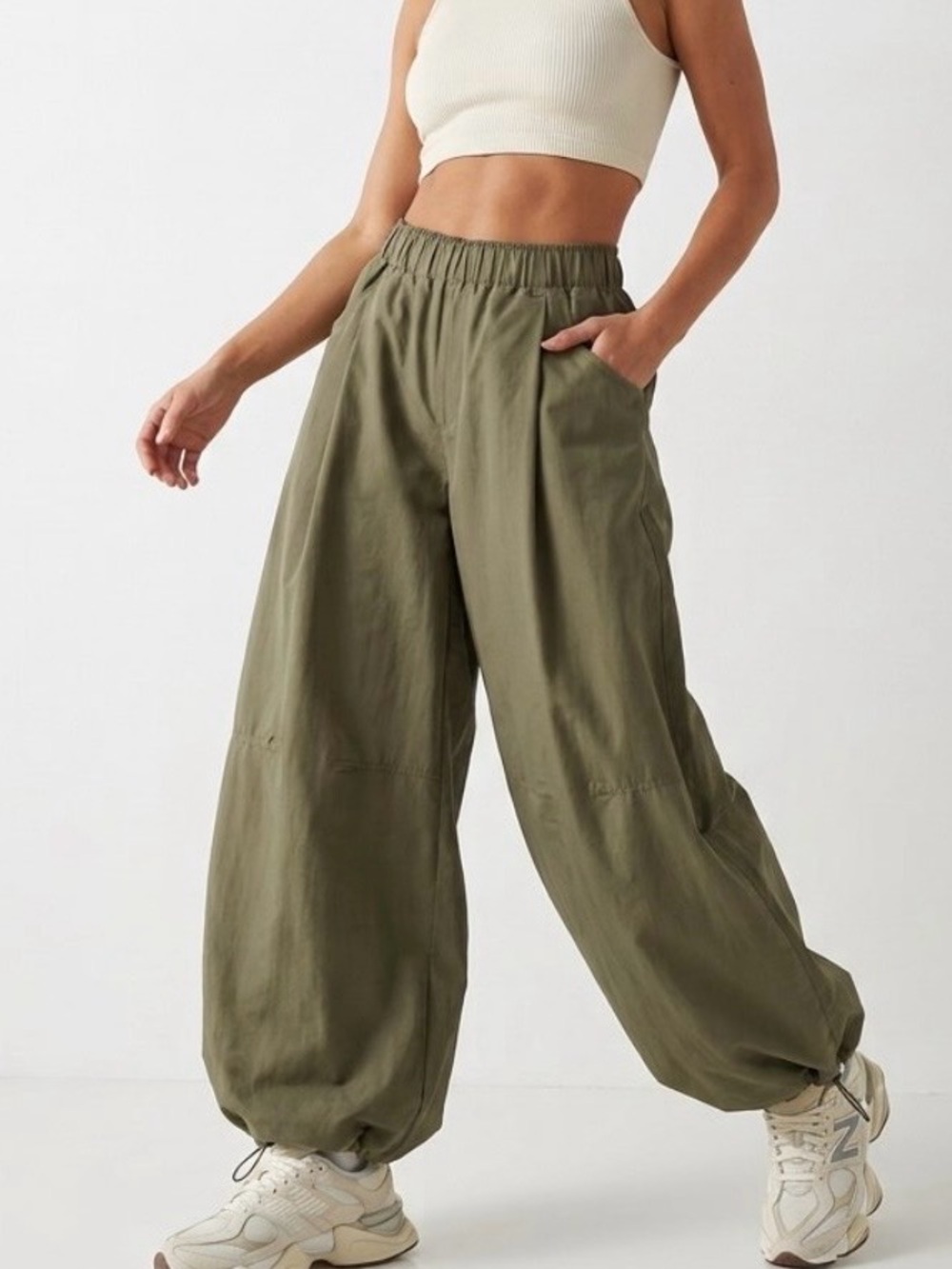 Urban Heritage Parachute Pants Womens XS Olive Green Wide Leg Urban Planet NWT